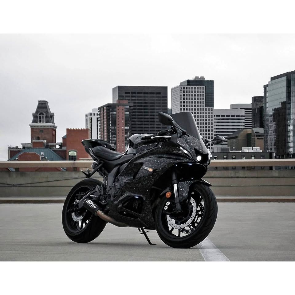 2021-2024 - Yamaha YZF-R7 Carbon Fiber Marble Black Fairing Kit