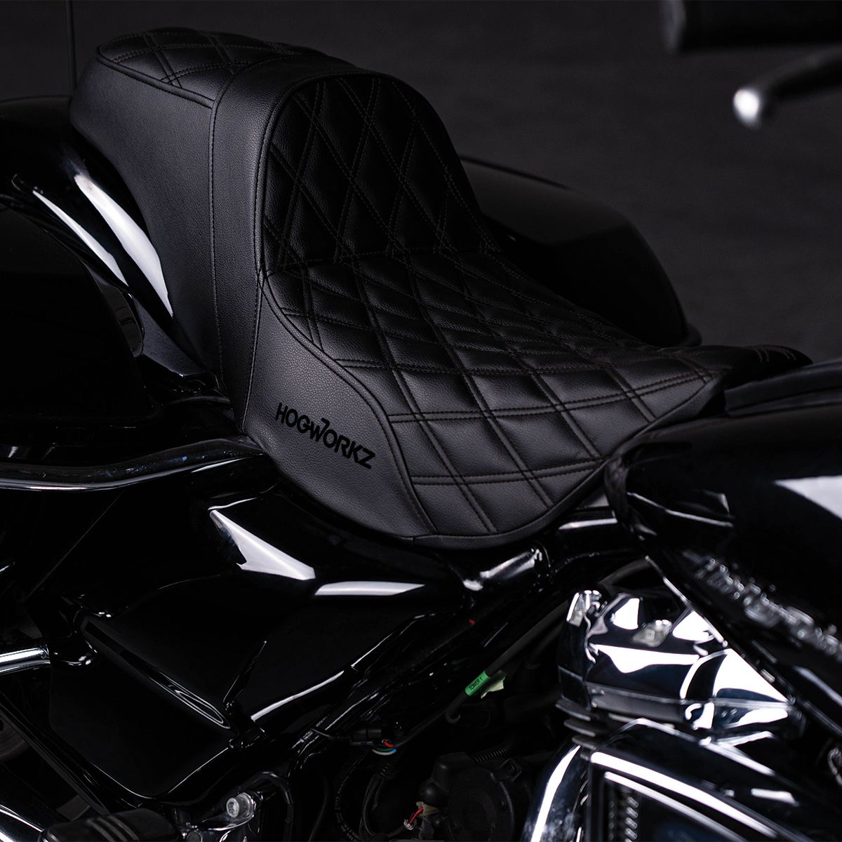 HogWorkz - Rise Up Seat for 2008-2024 Harley Touring