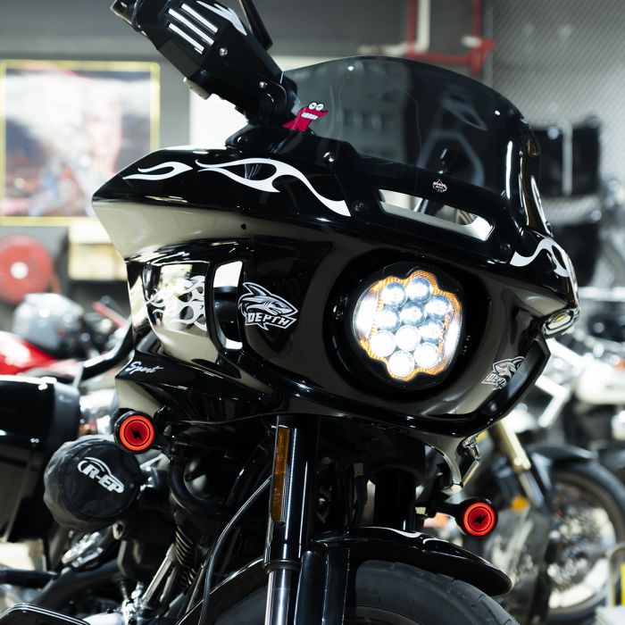 HogWorkz - 2022-2025 Low Rider ST- 7" LED Silvertooth Performance Headlight